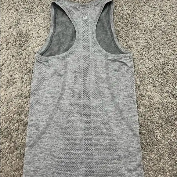 Lemon workout tank top, grey, size 4 - Picture 3 of 3